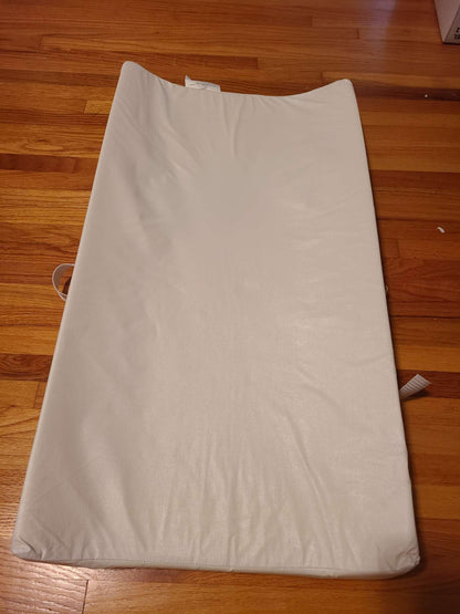 Change pad with 2 covers
