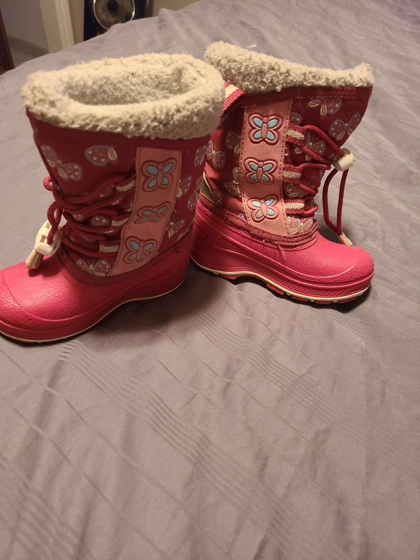 Size 6 boots, Shoes 6 (Walkers:12-24 mth)
