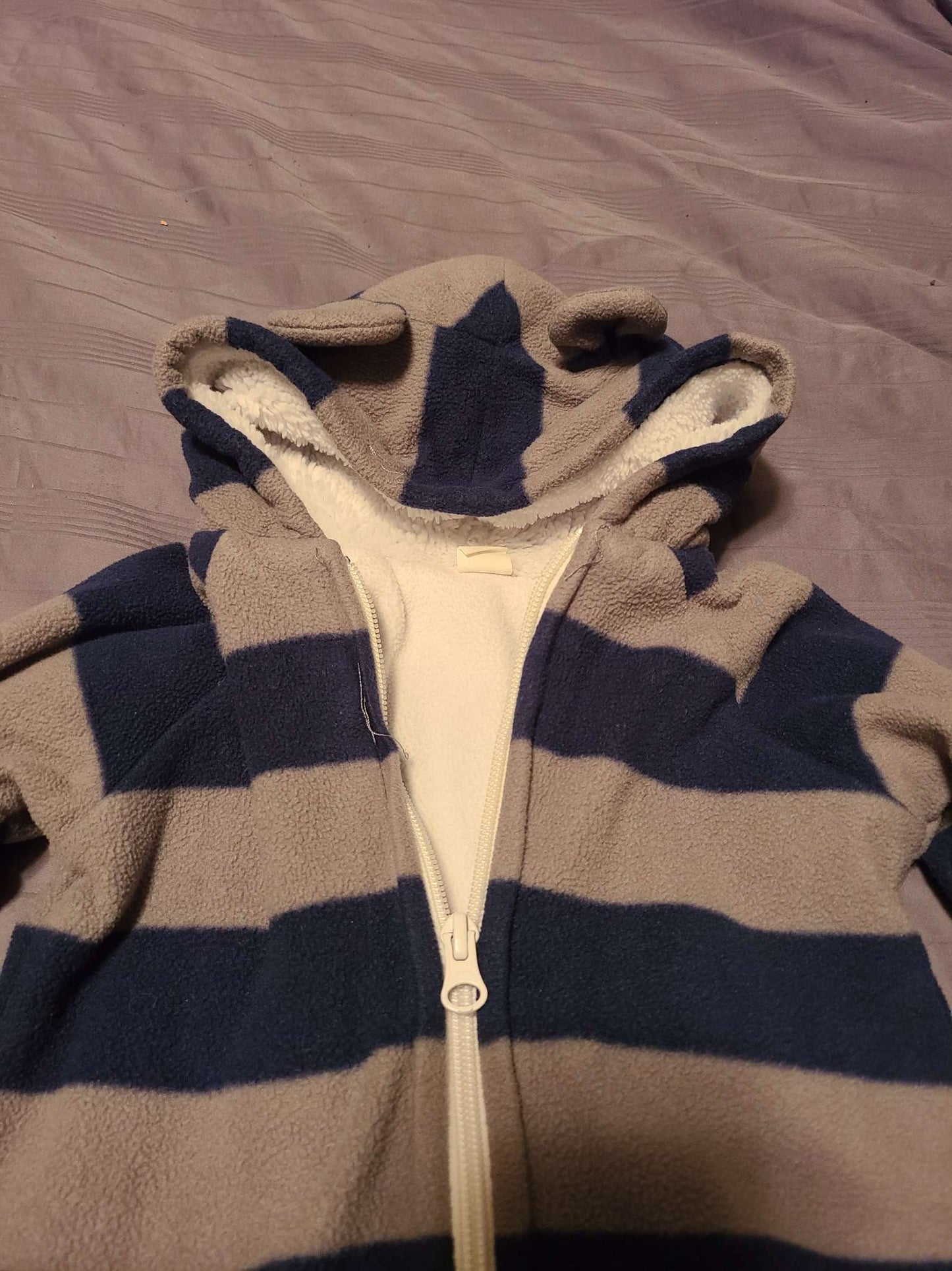 Old navy winter suit 6 to 12 months, Kids 12 Month (9-12M)