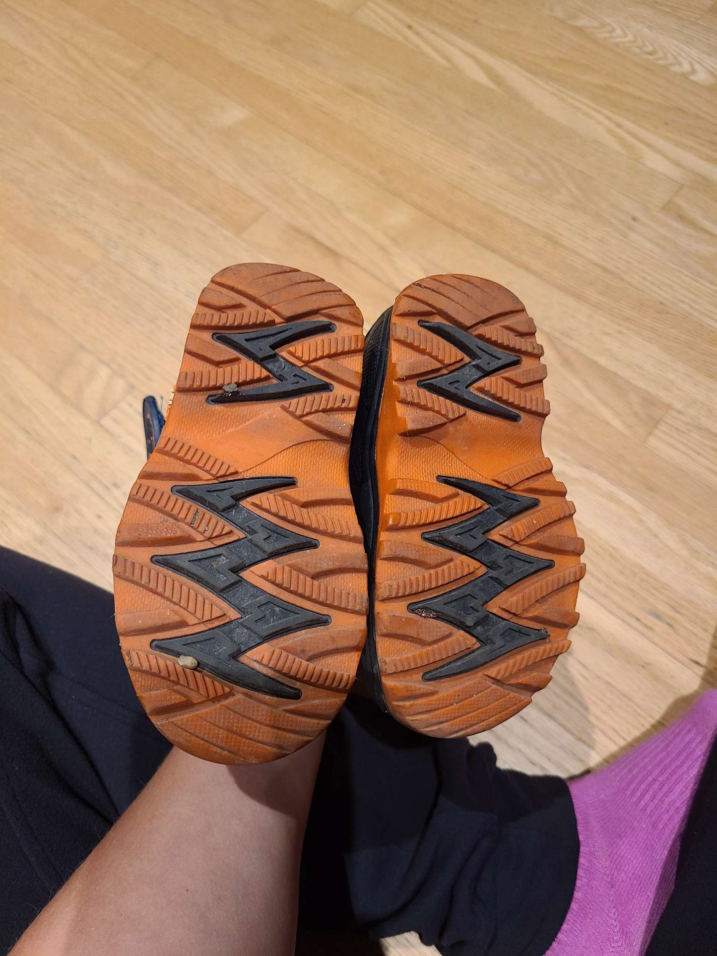 Size 6 winter boots that light up, Shoes 6 (Walkers:12-24 mth)