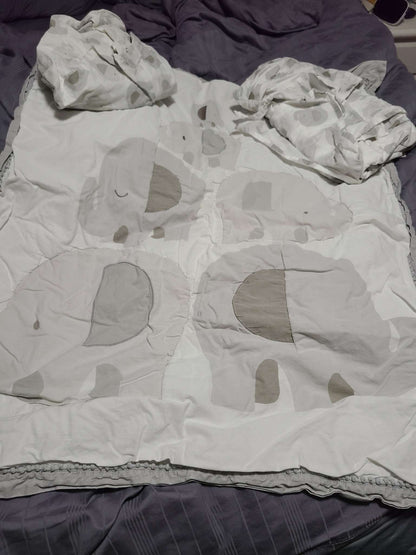 Crib blanket set elephants retail 200