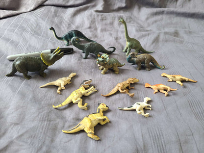 Dinosaur figures small