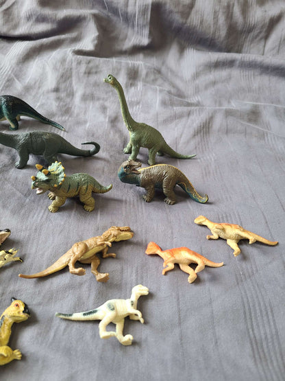 Dinosaur figures small
