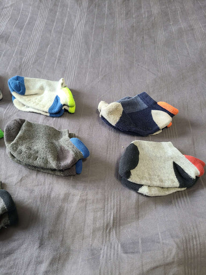 Carter's 4 to 7 year socks 7 pairs
