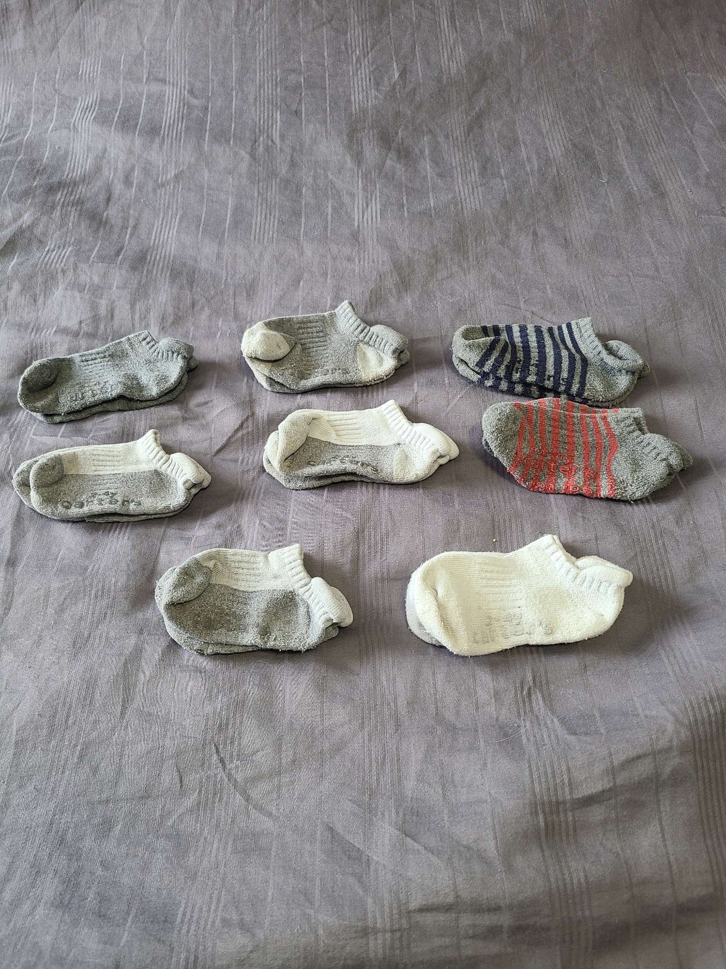 Carter's 4 to 7 year socks 8 pair