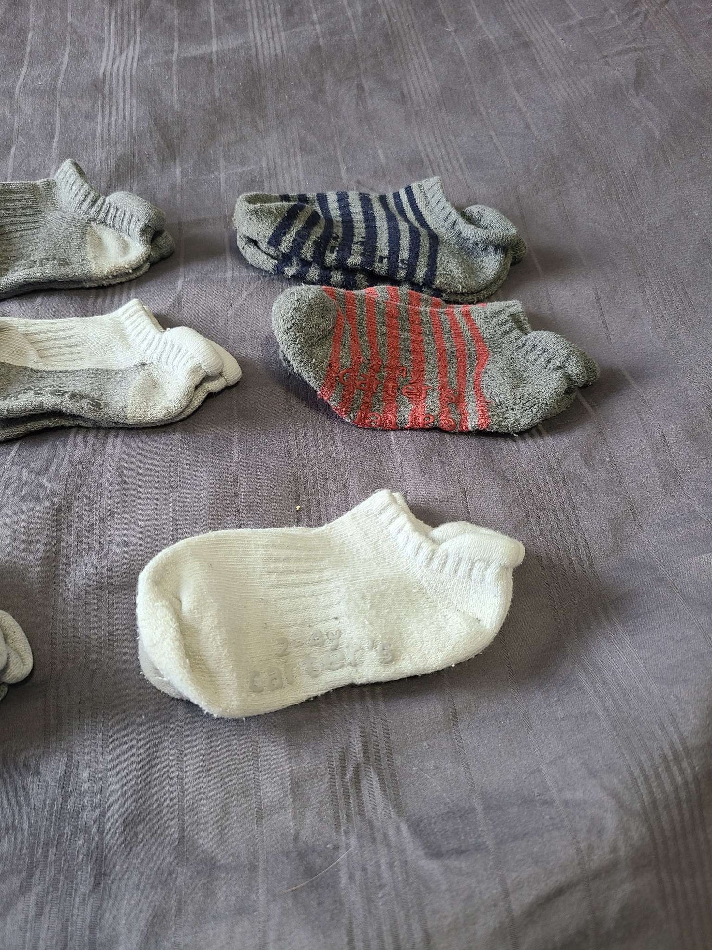 Carter's 4 to 7 year socks 8 pair