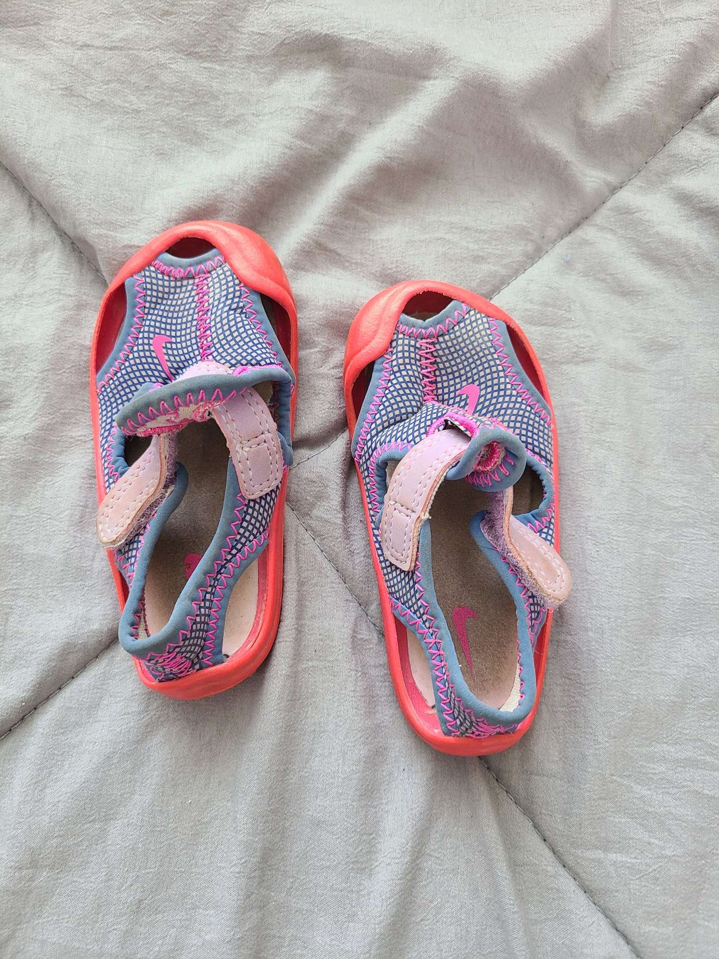 Nike sandals size 4, Shoes 4 (Baby: 0-12 mth)