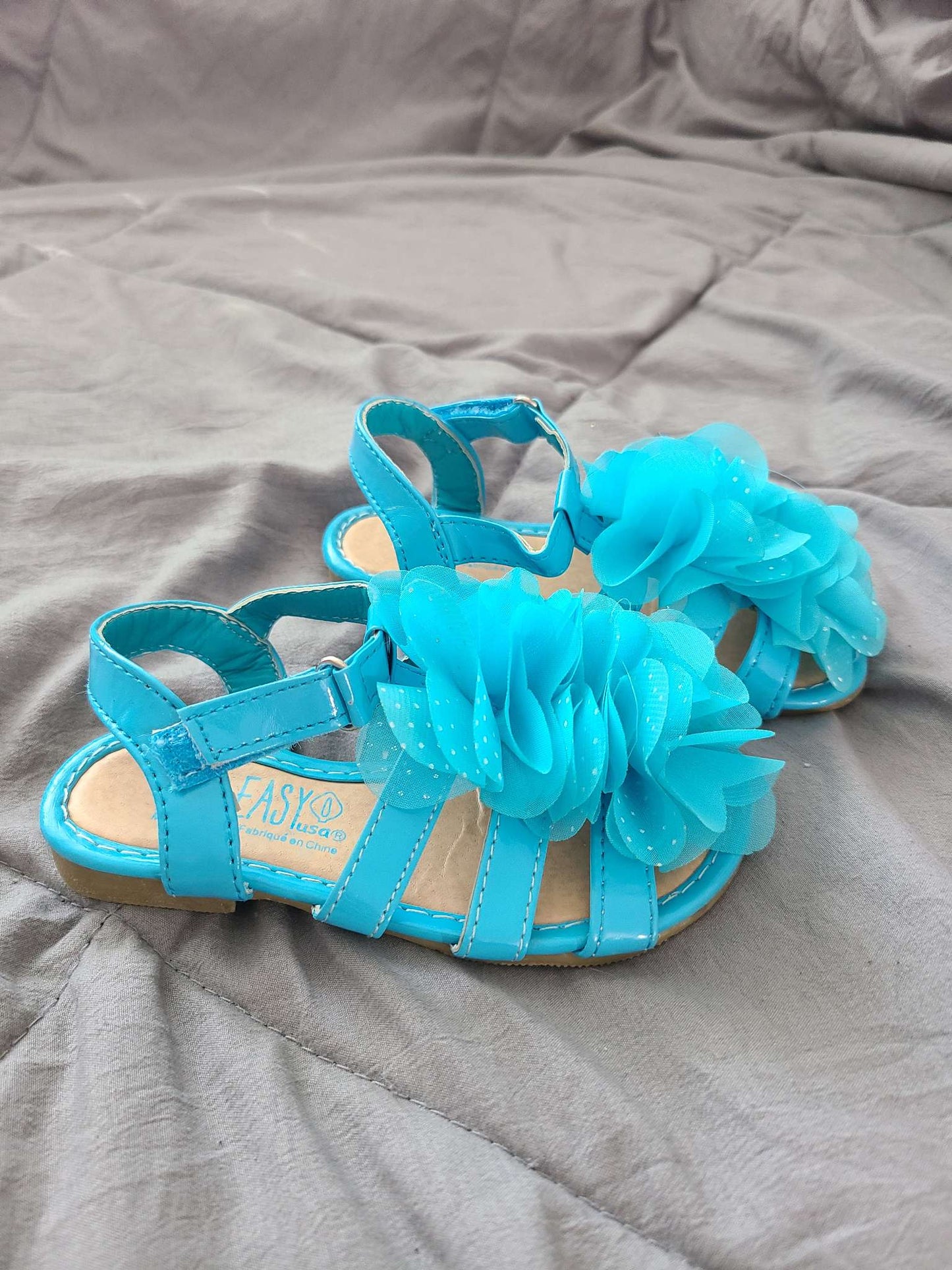 Easy usa size 6 blue sandals , Shoes 6 (Walkers:12-24 mth)
