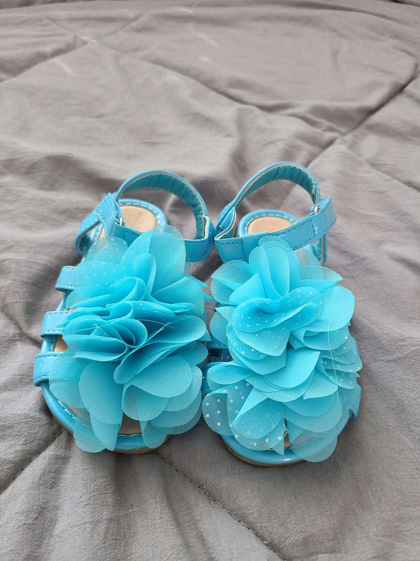 Easy usa size 6 blue sandals , Shoes 6 (Walkers:12-24 mth)