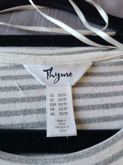Thyme Maternity top xs , Maternity XS (0-2)