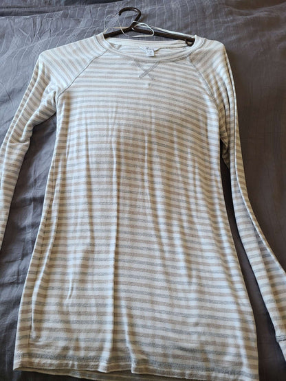 Thyme Maternity top xs , Maternity XS (0-2)