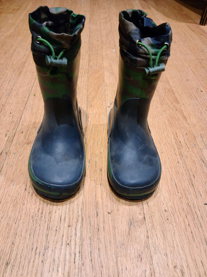 Size 8 lined rain boots , Shoes 8 (Toddler:2-4yr)