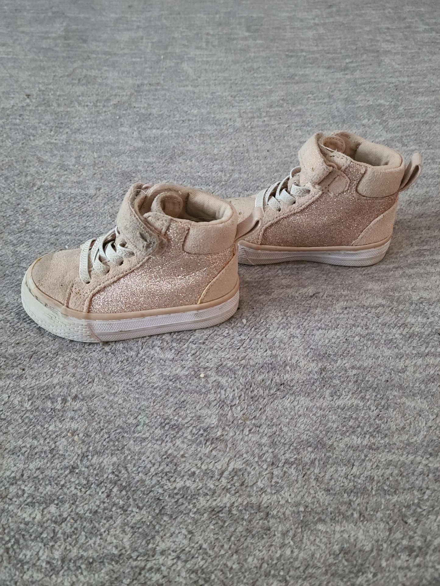 Size 4 pink children's place sneakers , Shoes 4 (Baby: 0-12 mth)