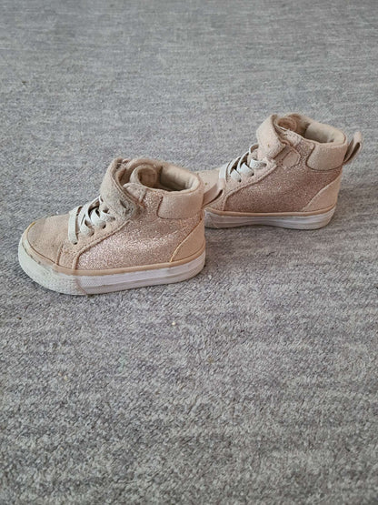 Size 4 pink children's place sneakers , Shoes 4 (Baby: 0-12 mth)