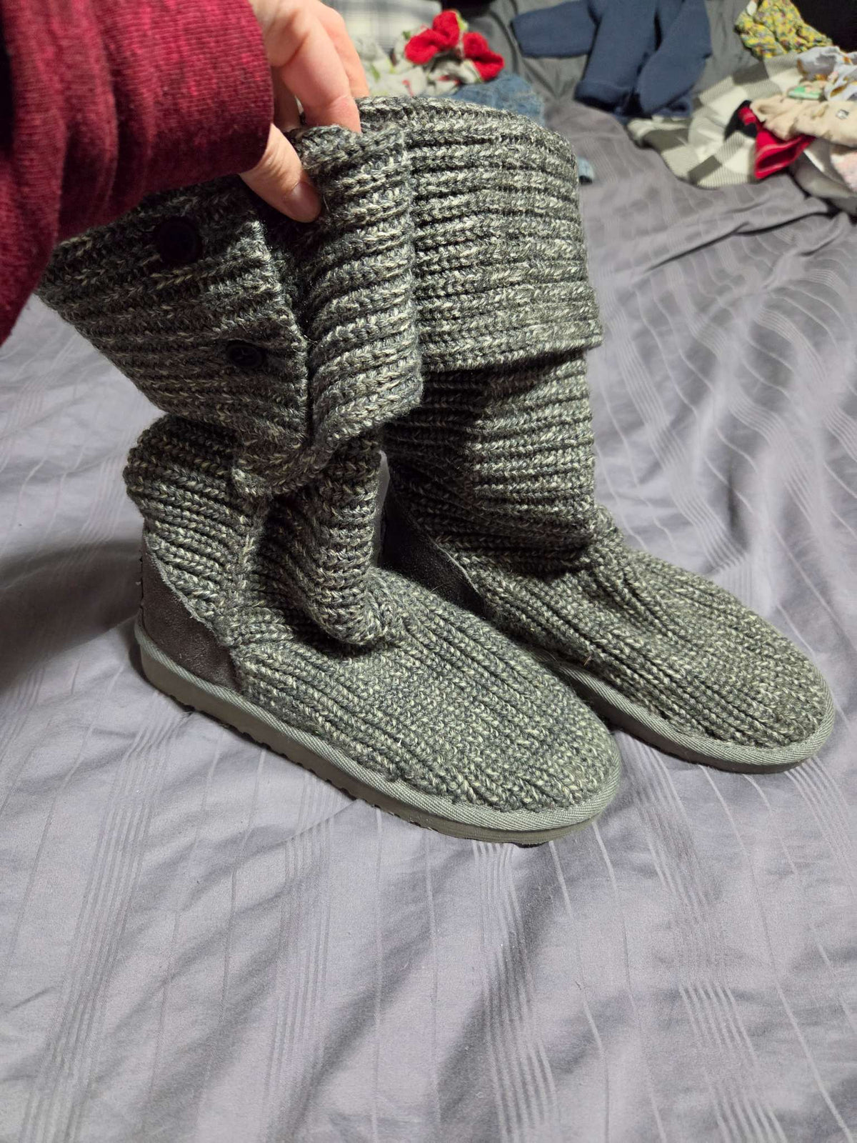 Size 6 UGG knitted boots girls , Shoes 6 (Big Kids:8–12yr)