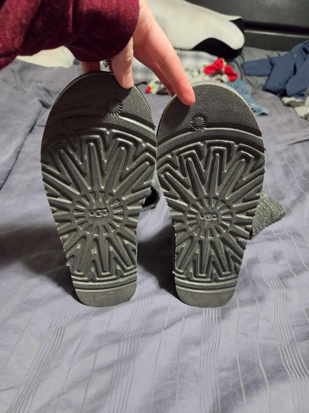 Size 6 UGG knitted boots girls , Shoes 6 (Big Kids:8–12yr)