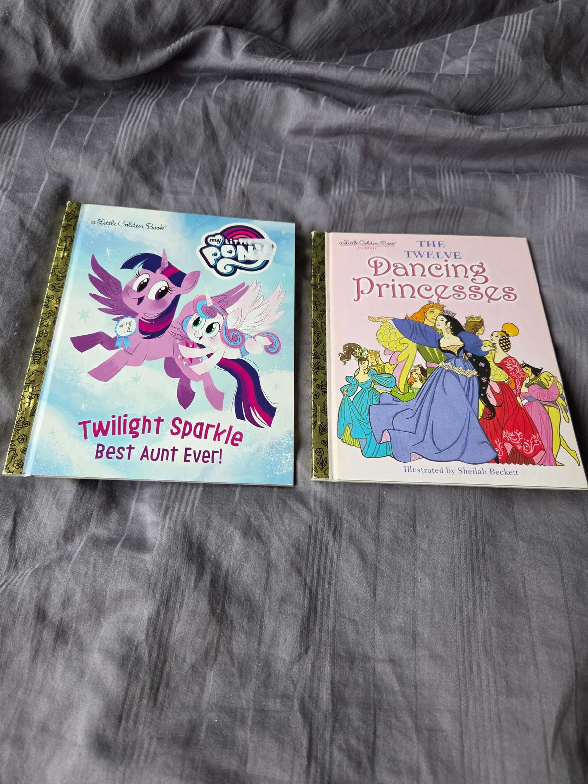 Little golden books (twilight sparkle and the 12 dancing princesses)