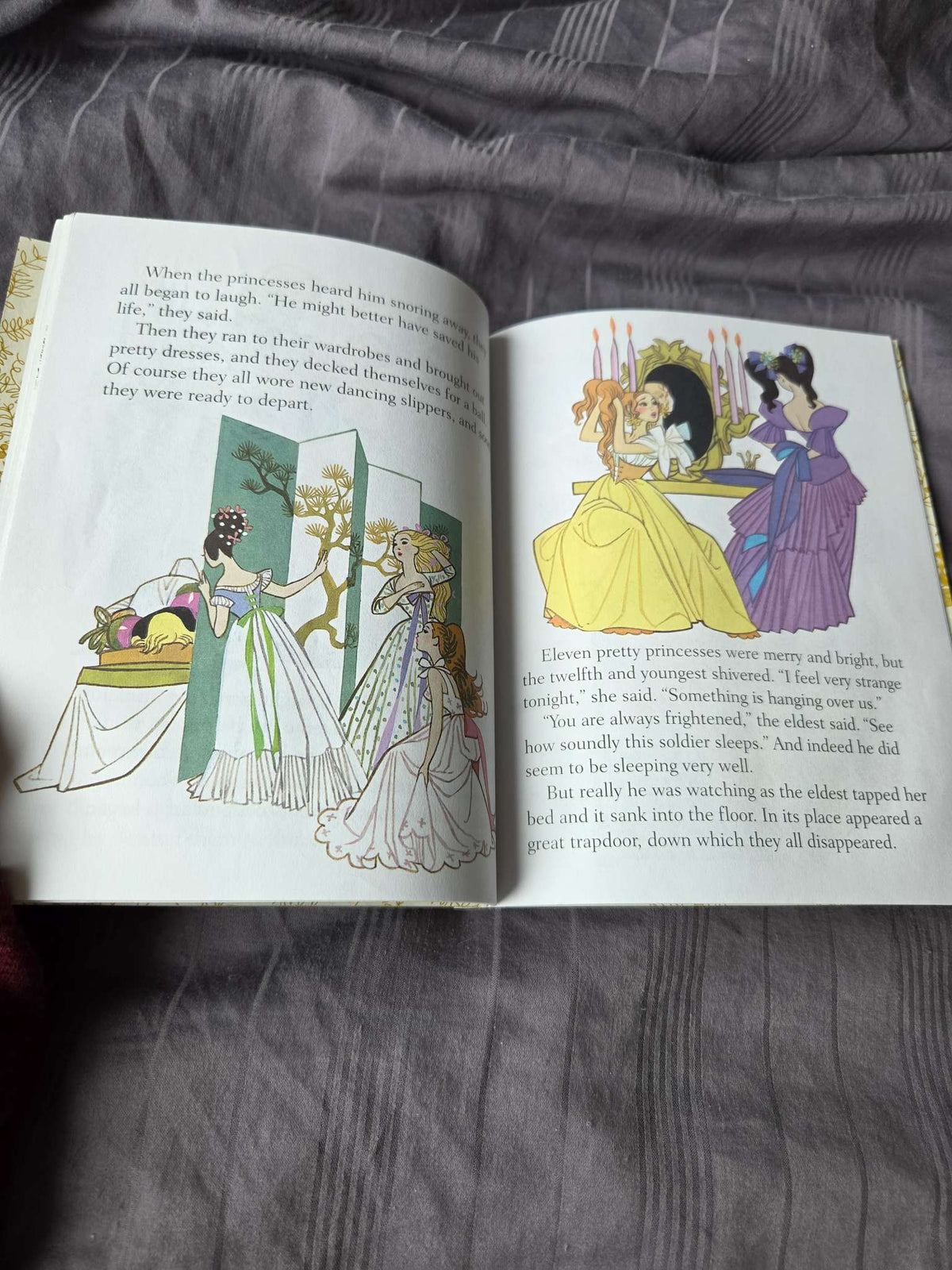 Little golden books (twilight sparkle and the 12 dancing princesses)