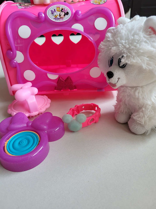 Minnie's Happy Helpers Pet Carrier