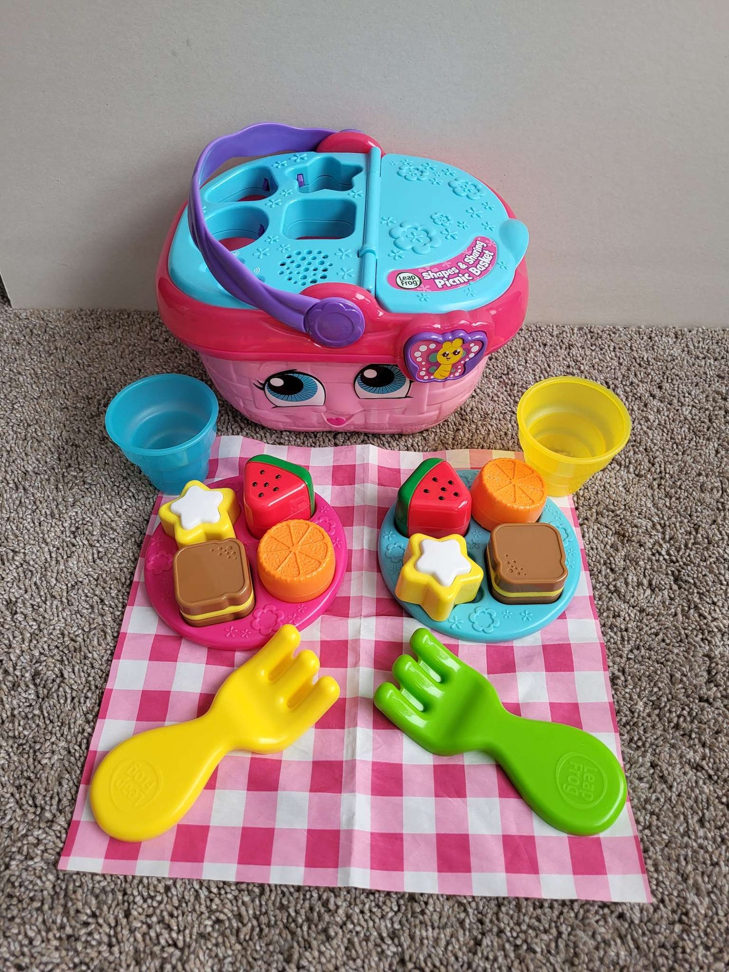 Shapes & Sharing Picnic Basket