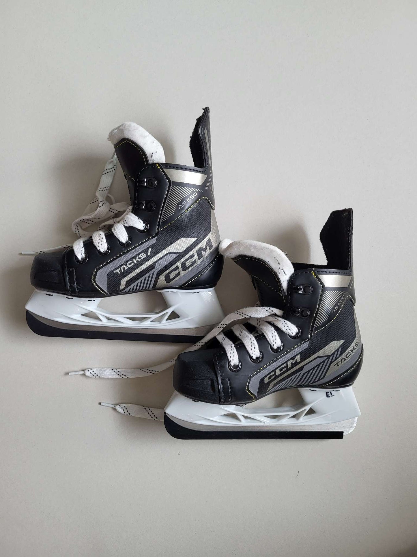CCM AS-550 Skates, size 10, Shoes 10 (Toddler:2-4yr)