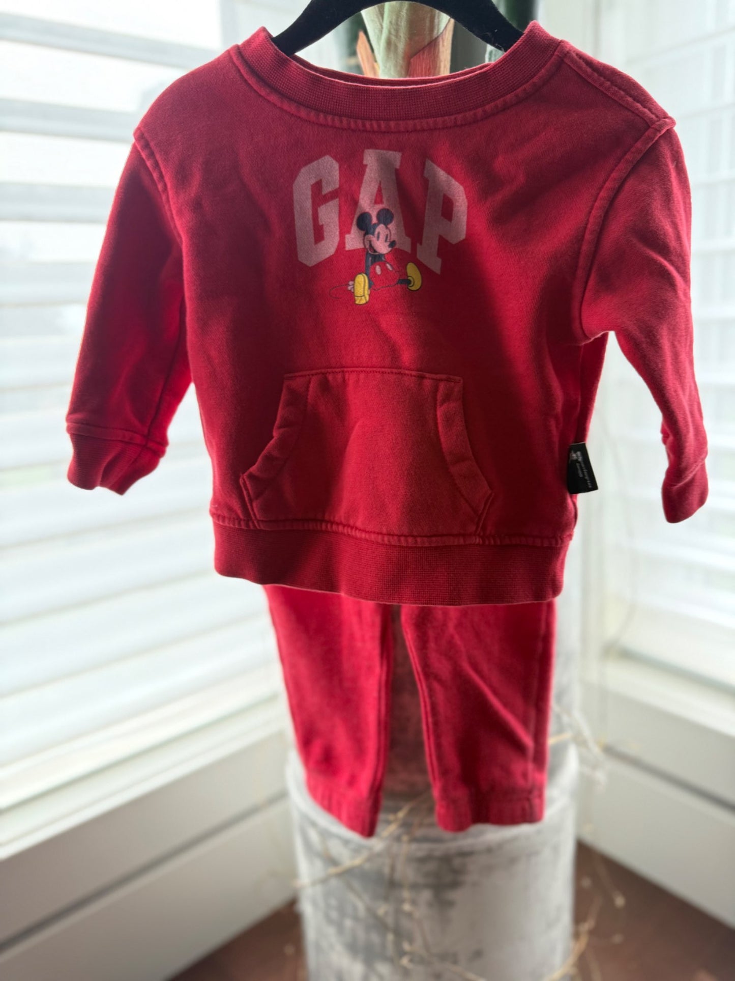 Red Disney/Gap Set (6-12 mos) Retail: $50, Kids 12 Month (9-12M)
