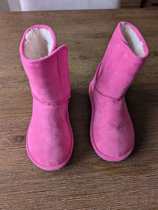 Pink furry boots/slippers , Shoes 10 (Toddler:2-4yr)
