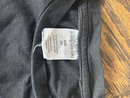 Plain black t - insulin pockets , Kids 8