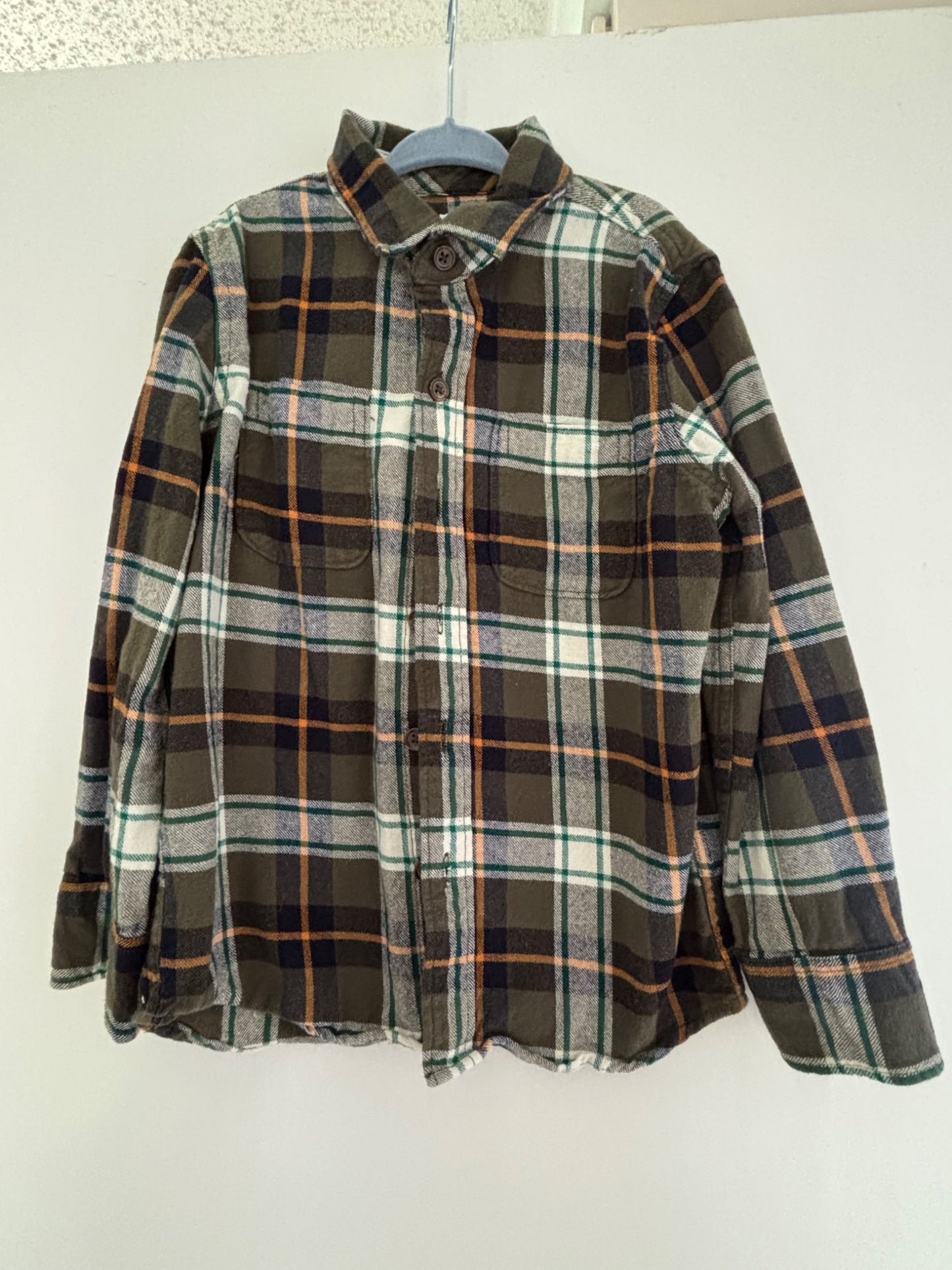 Gap Kids - long sleeve plaid shirt size 6/7, Kids 7