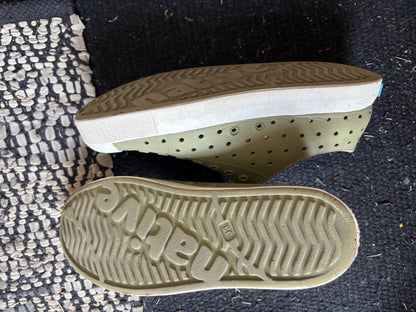 Native Brand - Olive shoes , Shoes 3 (Kids:4-8yr)