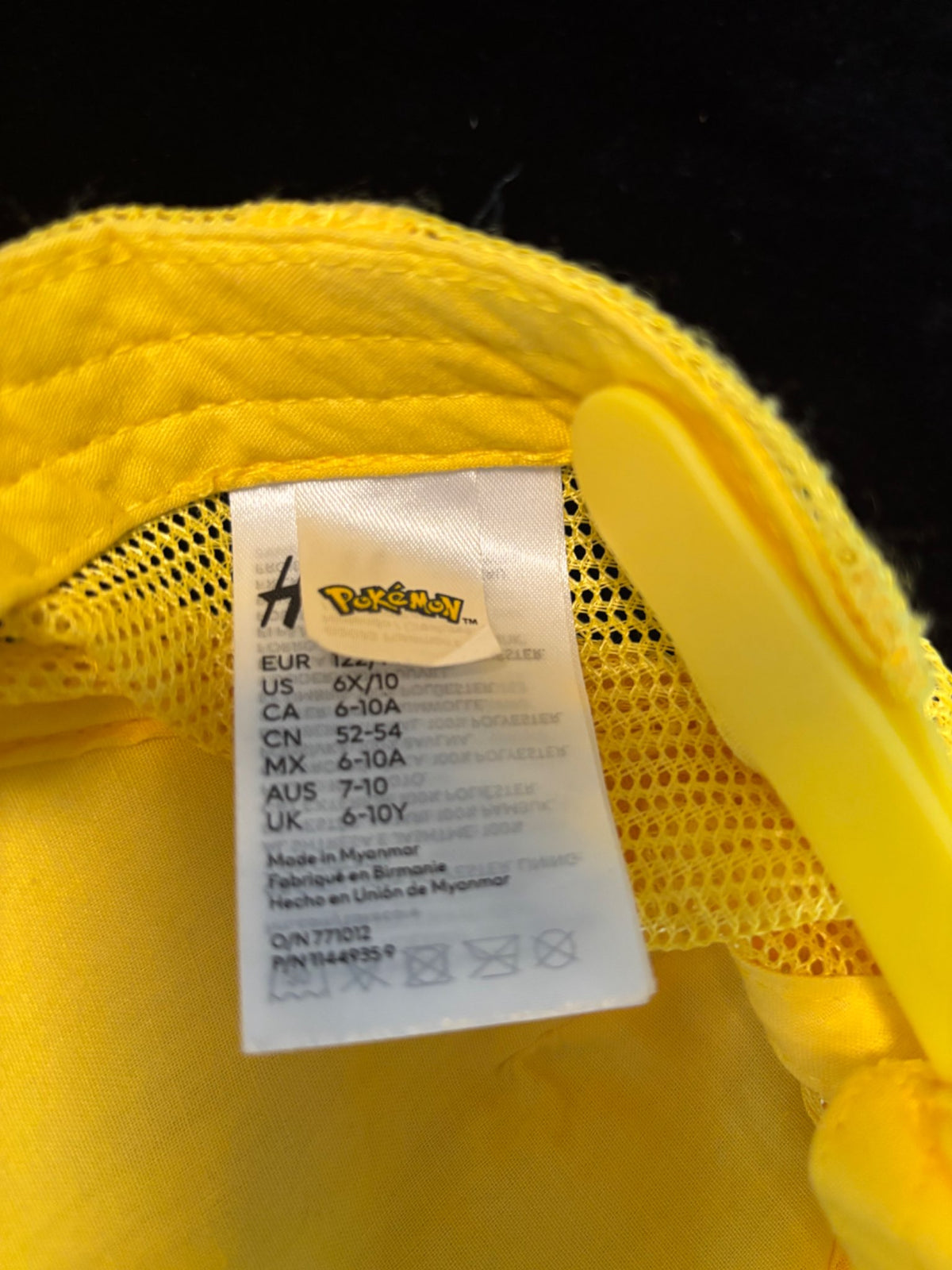 Pikachu hat - size 6-10, Kids 7