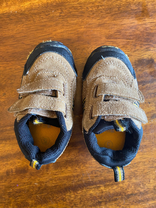 Shoes 5 skid resistant