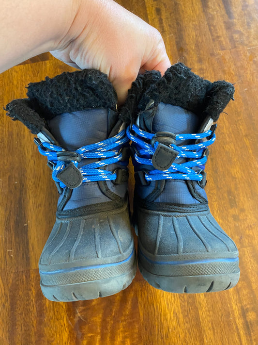7 Thinsulate winter boots , Shoes 7 (Walkers:12-24 mth)