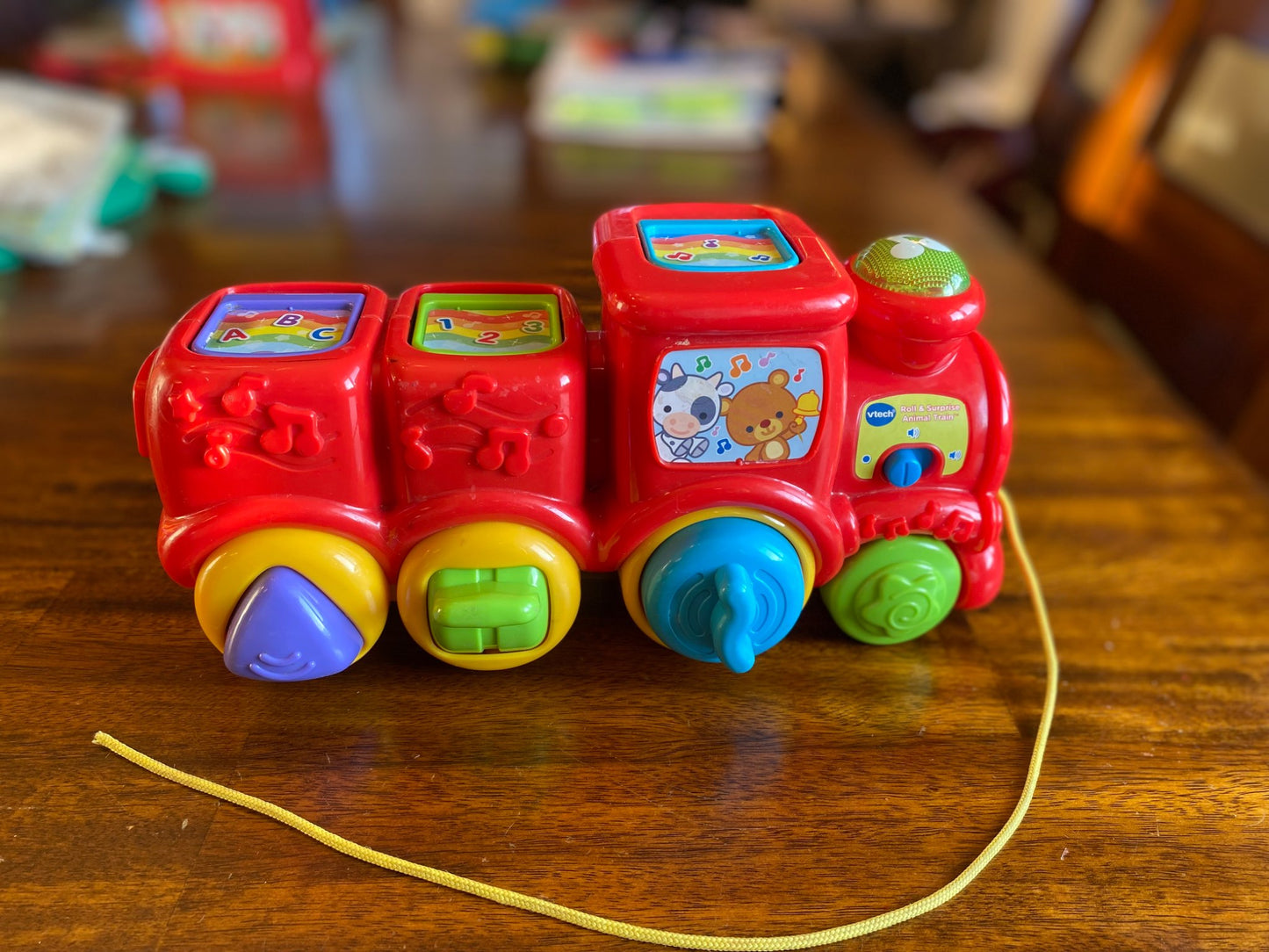 Vtech Roll & Surprise Animal Train with sounds