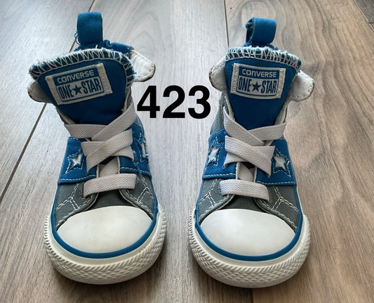 Converse Hightop All Stars Size 5, Shoes 5 (Walkers:12-24 mth)