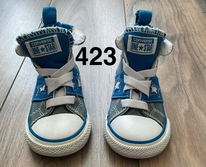 Converse Hightop All Stars Size 5, Shoes 5 (Walkers:12-24 mth)