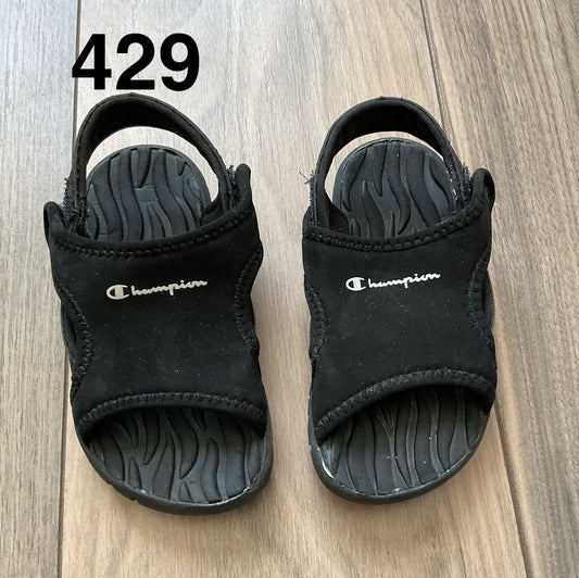 Champion sandals Size 6, Shoes 6 (Walkers:12-24 mth)