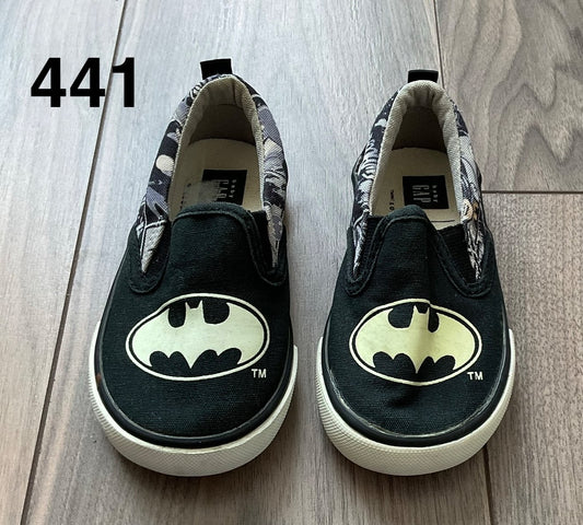 Glow in the dark Batman Shoes Size 6, Shoes 6 (Walkers:12-24 mth)