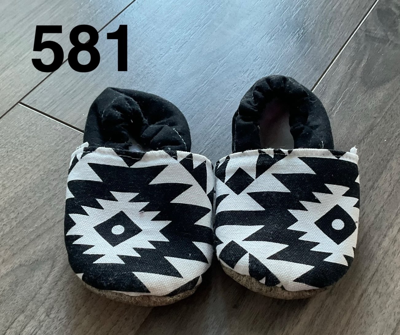 TBMS White and Black Moccasin 12-18 Months, Shoes 5.5 (Walkers:12-24 mth)