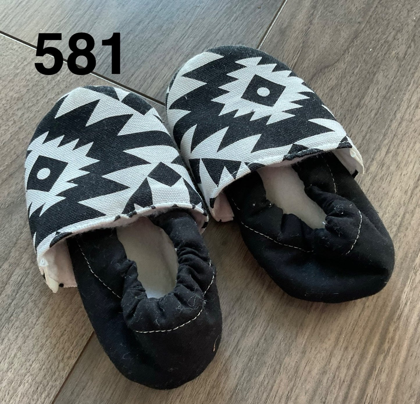 TBMS White and Black Moccasin 12-18 Months, Shoes 5.5 (Walkers:12-24 mth)