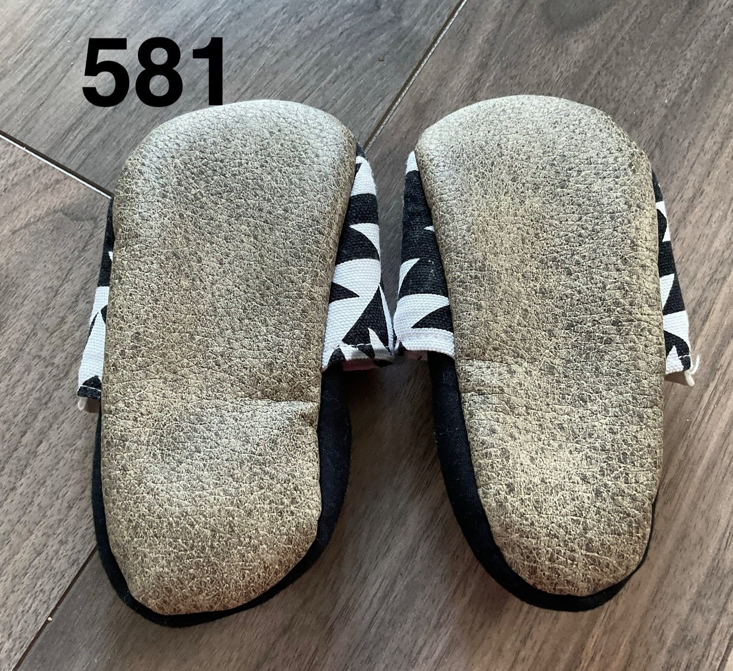 TBMS White and Black Moccasin 12-18 Months, Shoes 5.5 (Walkers:12-24 mth)