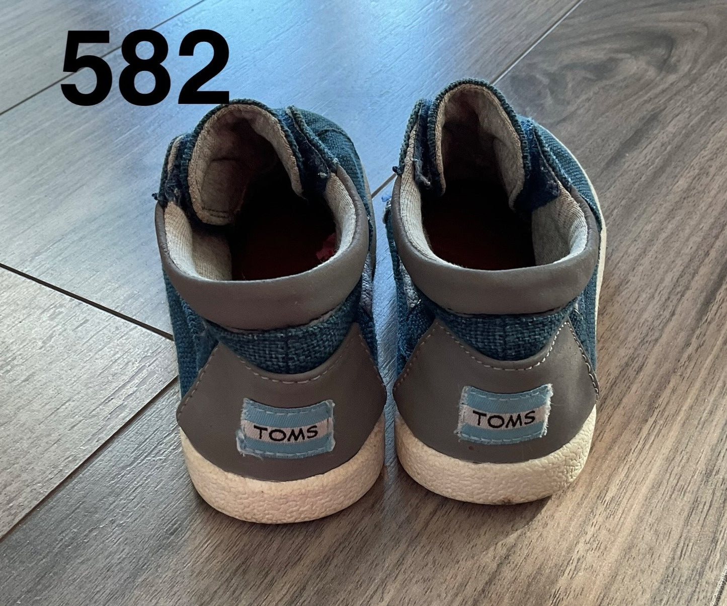 Tom’s Hightop Casual Sneaker Navy Blue Size 8, Shoes 8 (Toddler:2-4yr)