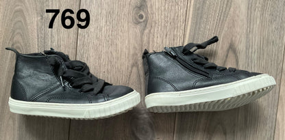 Boys Leather Hightops, Zara Size 25 (8.5/9), Shoes 8.5 (Toddler:2-4yr)