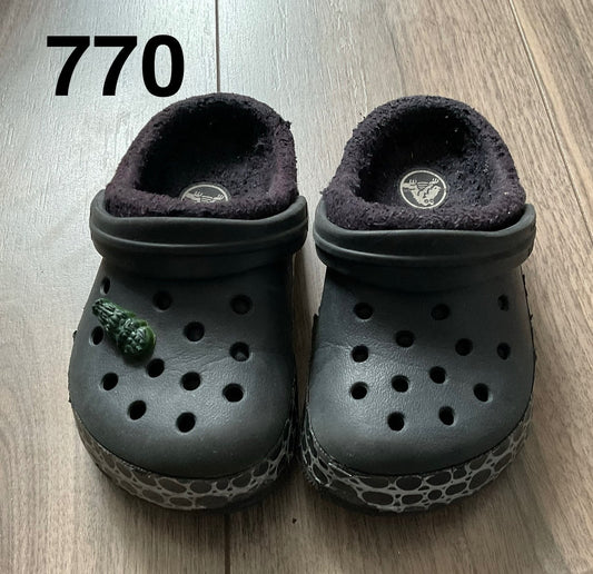 Black Lines Crocs Size 8/9, Shoes 8 (Toddler:2-4yr)