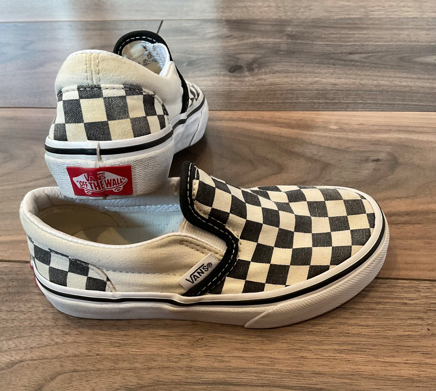 Toddler Slip-On Vans Black and White Size 11, Shoes 10 (Toddler:2-4yr)