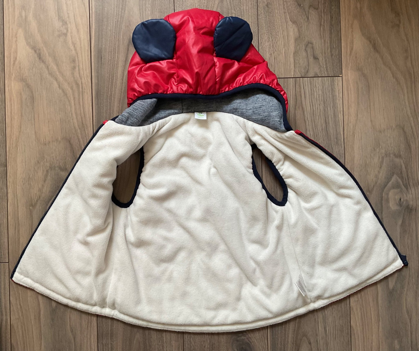 Mickey Mouse Puffer Vest Size 4, Kids 4/4T