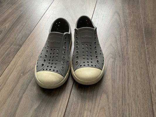 Native Shoes Size 10, Shoes 10 (Toddler:2-4yr)