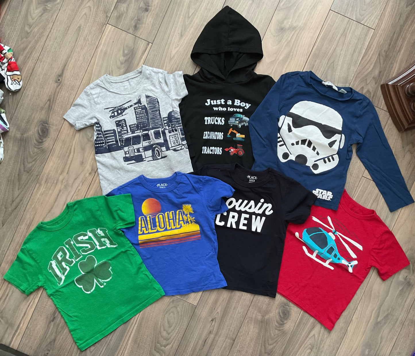 Boys Top Bundle - Sweatshirt, Long Sleeve and Short Sleeves Size 4, Kids 4/4T