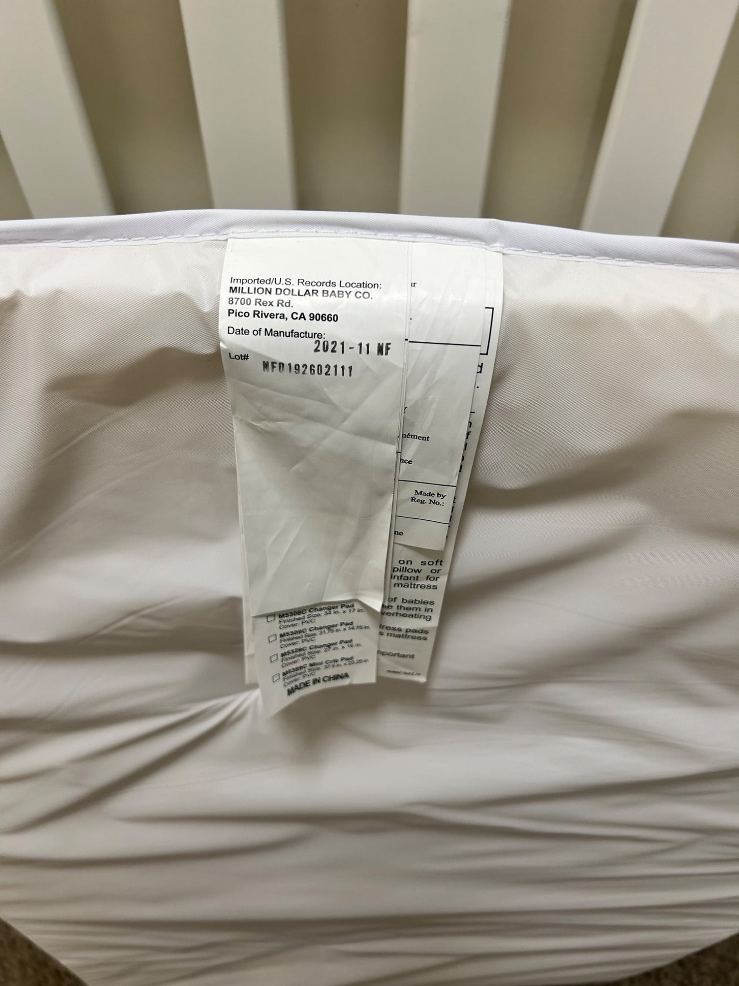 VGUC 2021 DaVinci Dylan 3-in-1 Folding Mini Crib (Converts to TWIN) with Mattress & Sheets; Retails: $300.00+