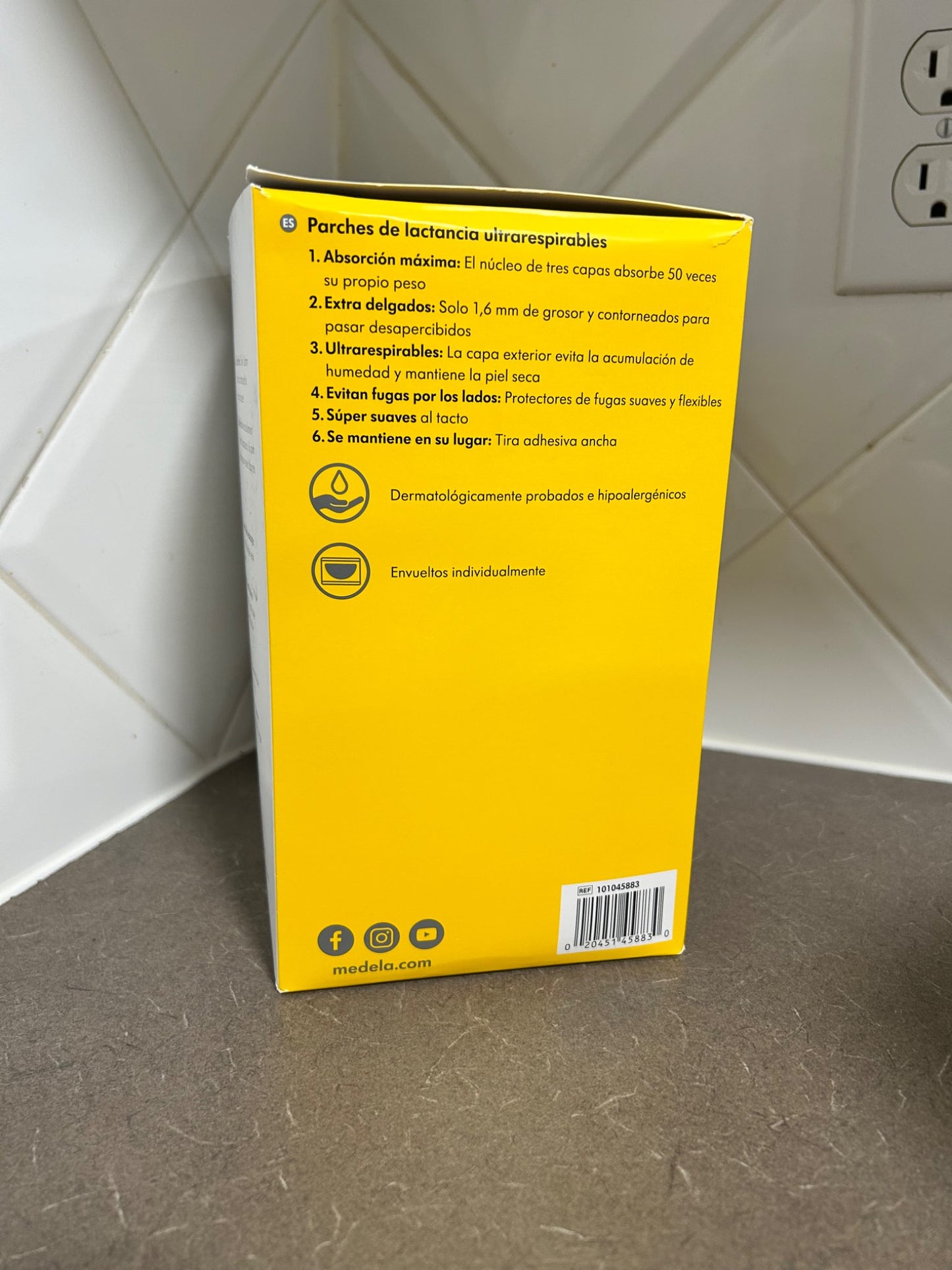Medela "Ultra-Breathable Nursing Pads" (90 Count)